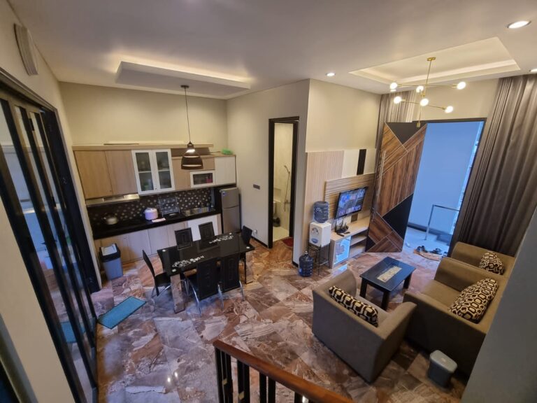 Villa Kapasitas 15 orang