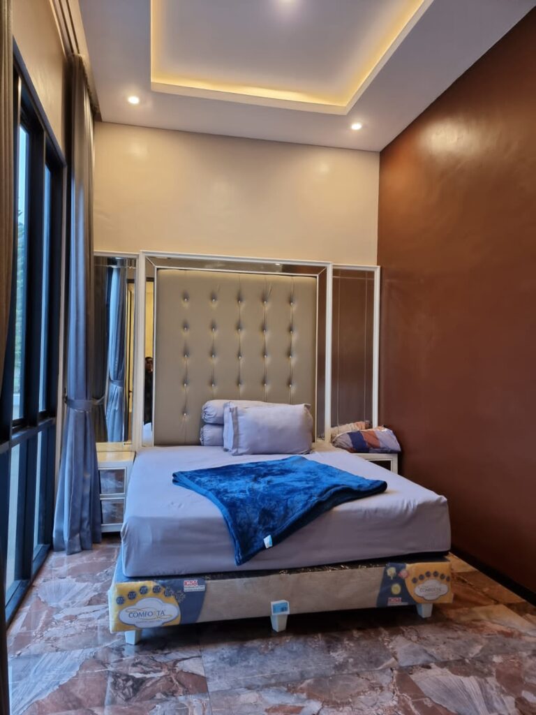 Villa Kapasitas 15 orang