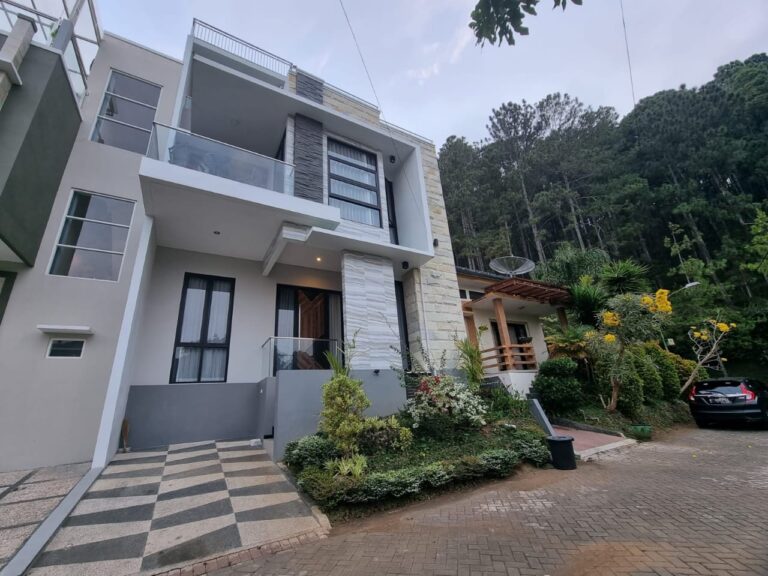 Villa Kapasitas 15 orang