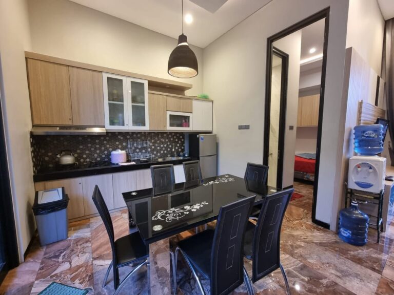 Villa Kapasitas 15 orang