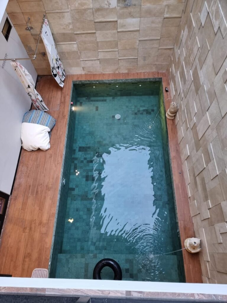 Villa Kapasitas 15 orang