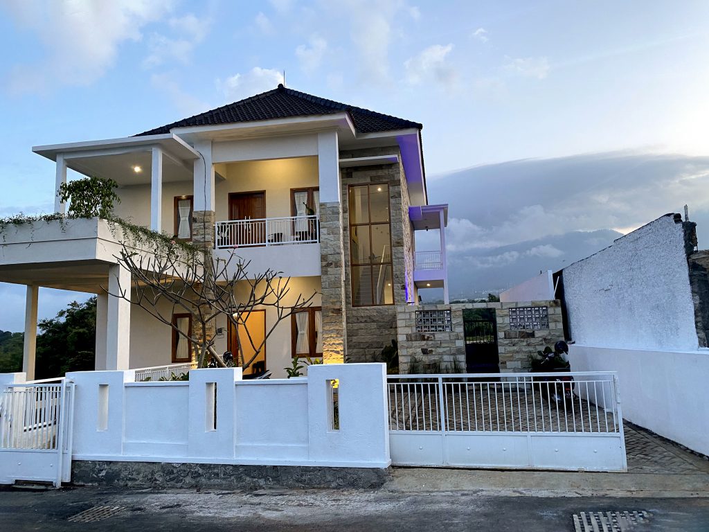 Villa di Batu Malang Kapasitas 20 Orang