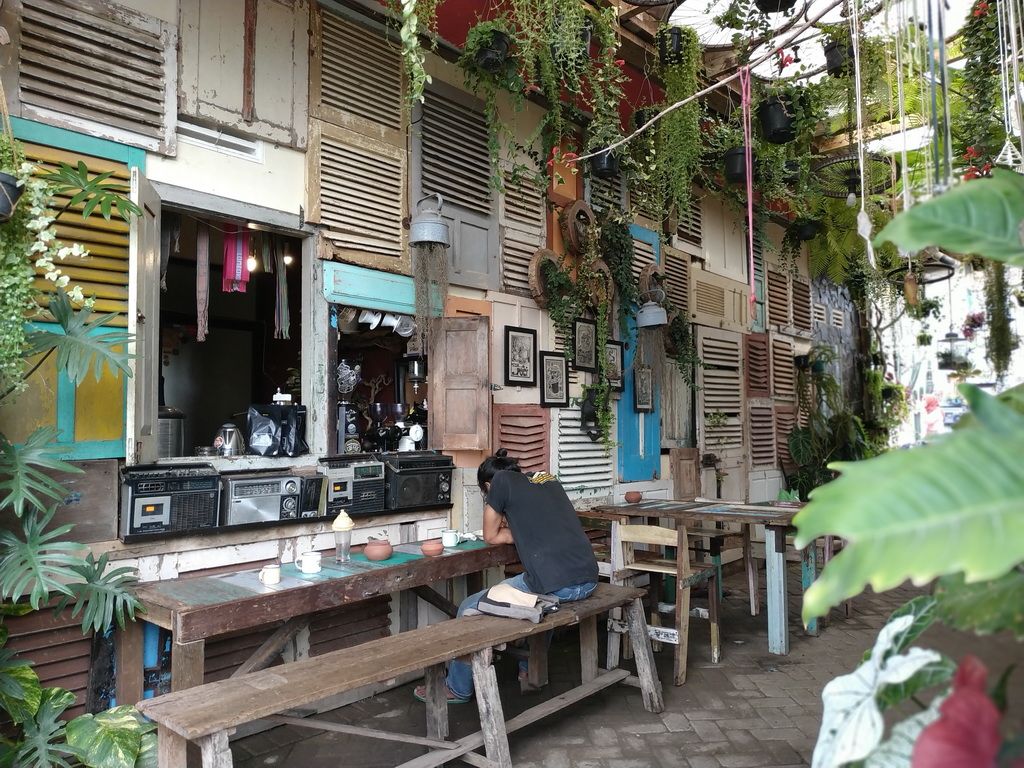Retrorika Coffe Bar and Resto.