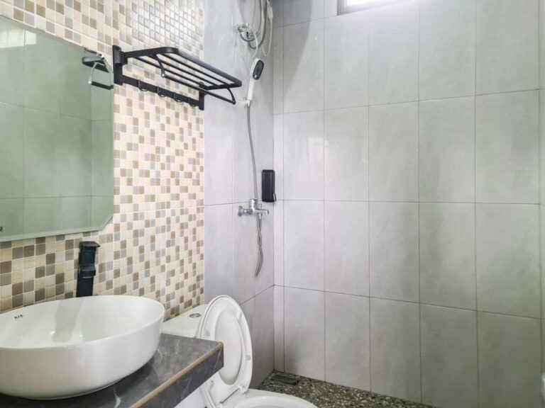 Villa 4 Kamar Minimalist di Batu, Villa N