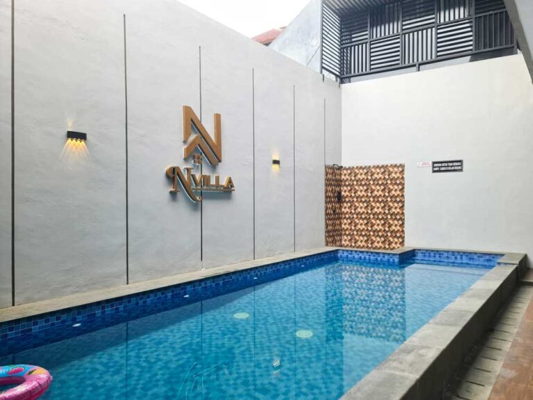 Villa 4 Kamar Minimalist di Batu, Villa N