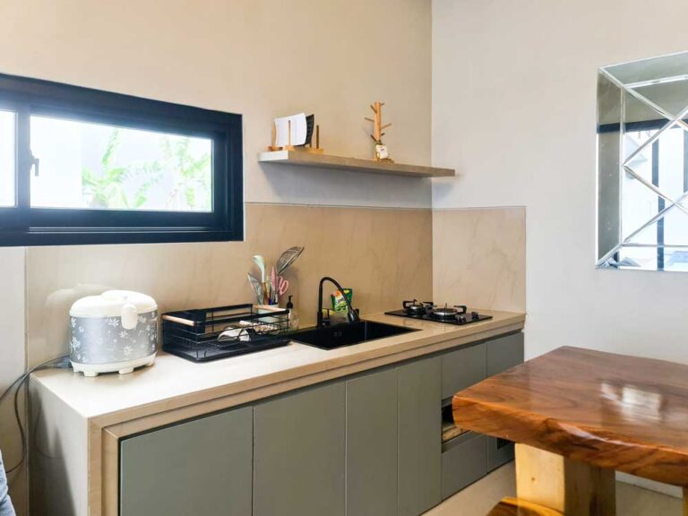 Villa 4 Kamar Minimalist di Batu, Villa N