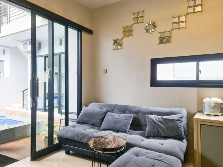 Villa 4 Kamar Minimalist di Batu, Villa N