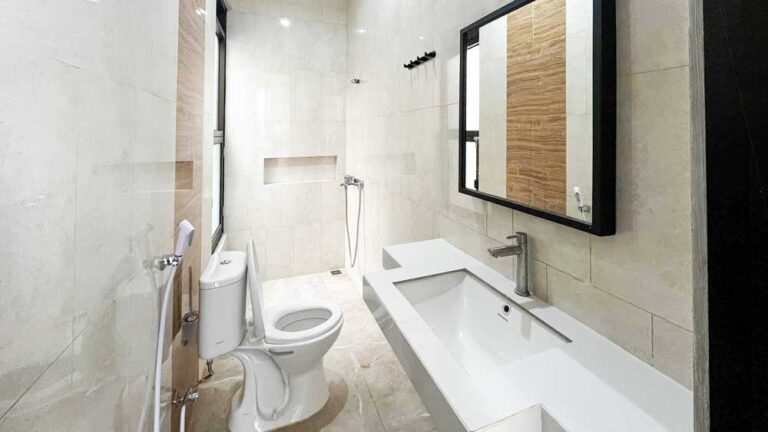 Villa 5 Kamar Terbaru 2024 di Kota Batu