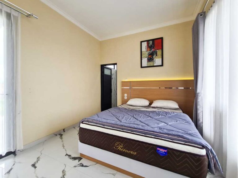 Villa 6 Kamar Terbaru Dekat dengan BNS