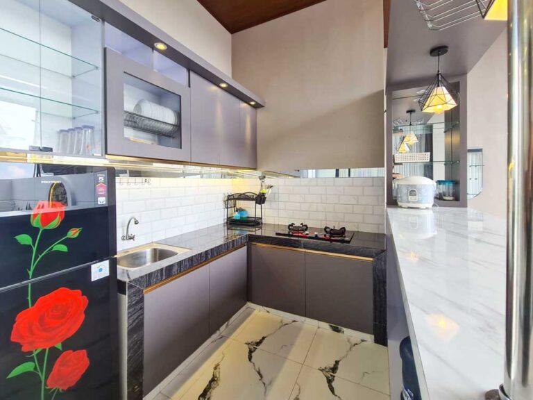 Villa 6 Kamar Terbaru Dekat dengan BNS