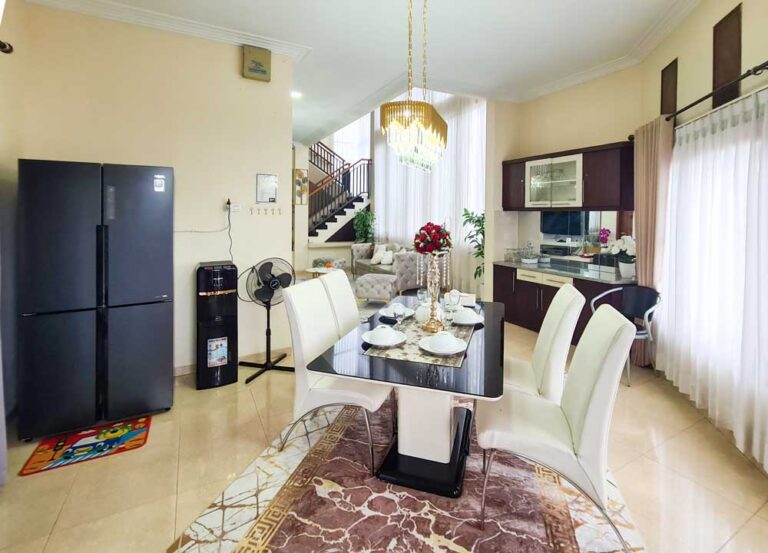 Villa 5 Kamar dekat Museum Angkut