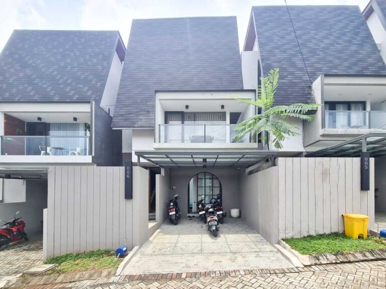 Villa 2 Kamar Private Pool Ramah Anak di Batu