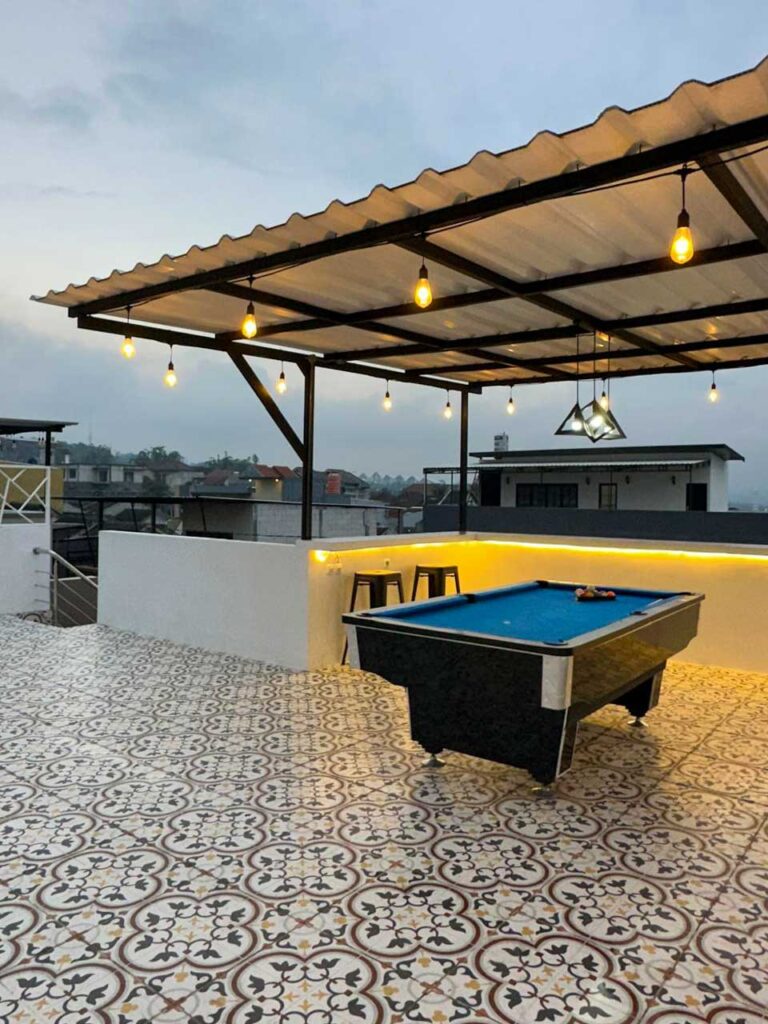 Villa 4 Kamar dengan Billiard Murah di Kota Batu