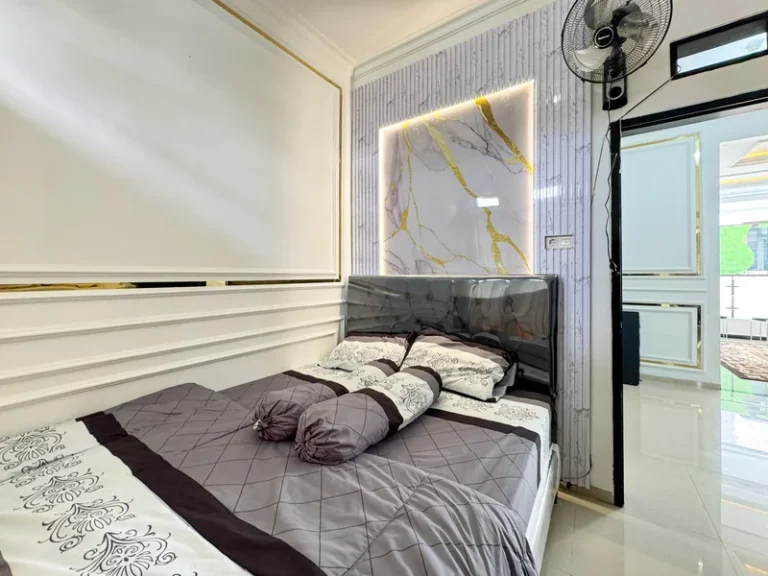 Villa 5 Kamar Murah dekat Museum Angkut, Villa Mommi