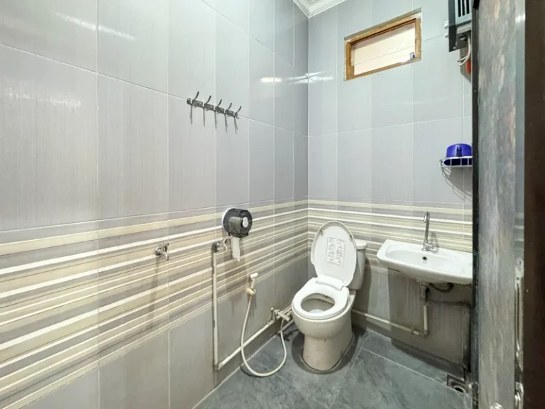 Villa 5 Kamar Murah dekat Museum Angkut, Villa Mommi