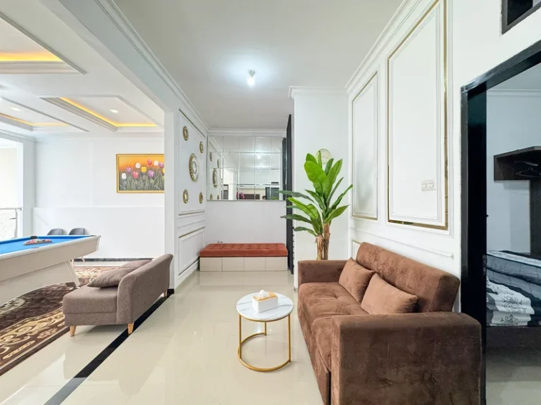 Villa 5 Kamar Murah dekat Museum Angkut, Villa Mommi